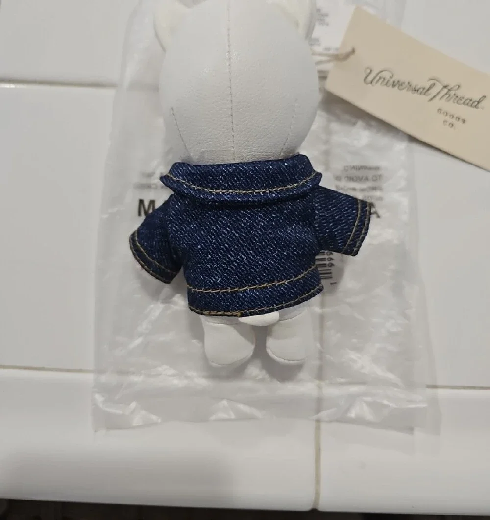 Target Exclusive Universal Thread White Bull Dog Keychain